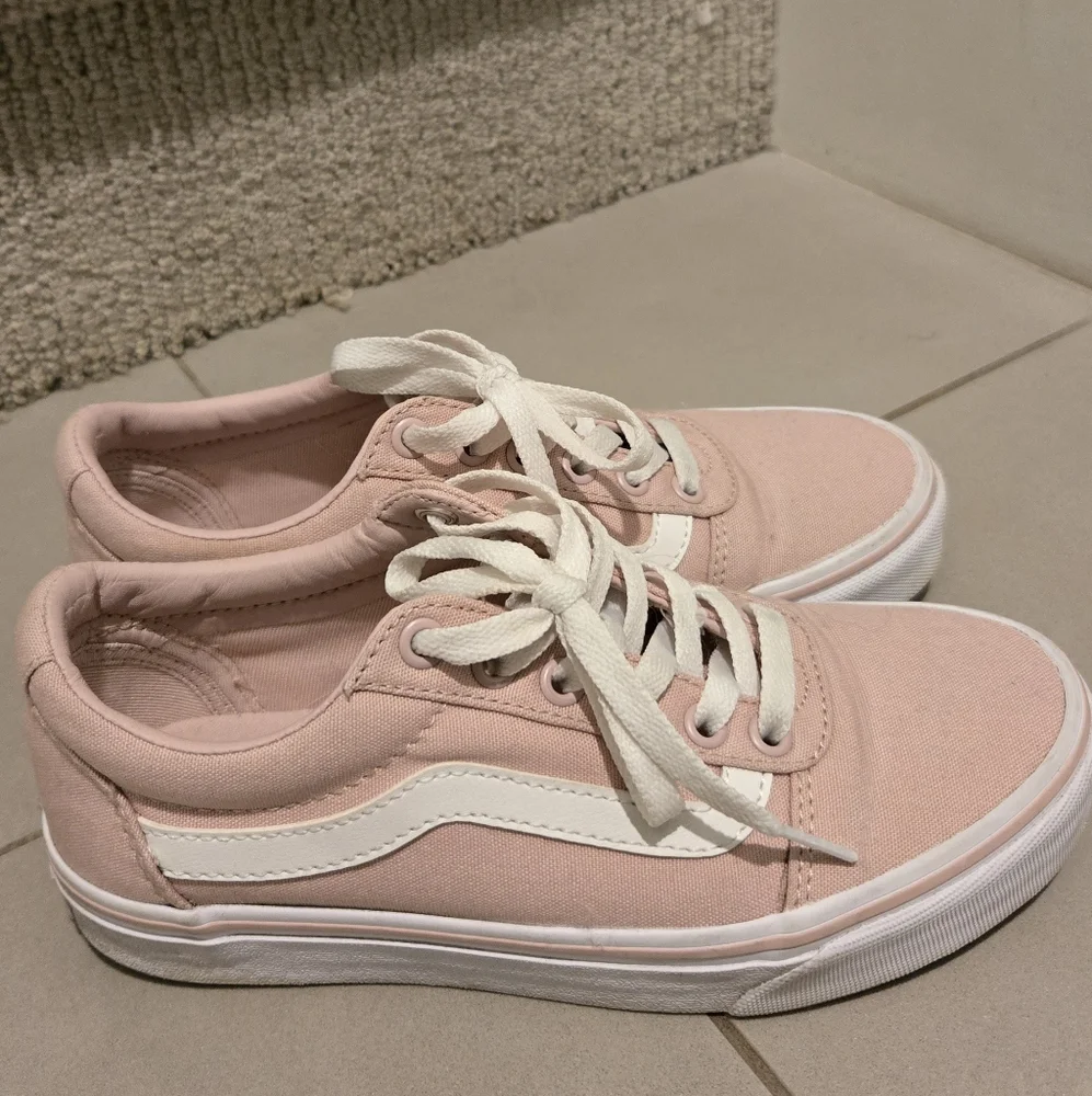 Pink Vans - Picture 2 of 8